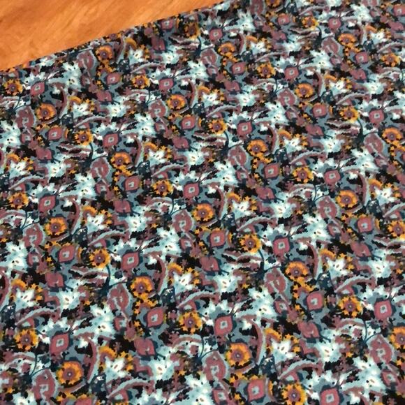 LuLaRoe Azure A-Line Skirt Size Small - Picture 2 of 3